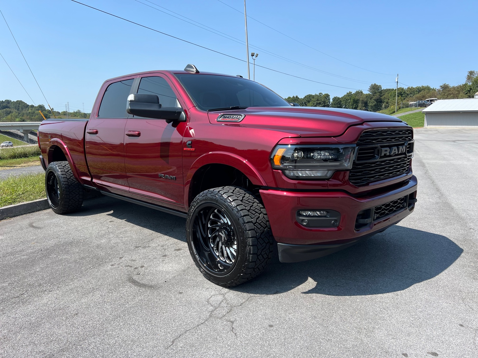 Heavy-duty truck build